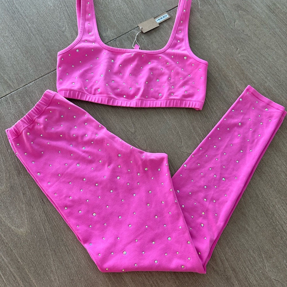 SKIMS Pink Rhinestone set - Picture 3 of 5